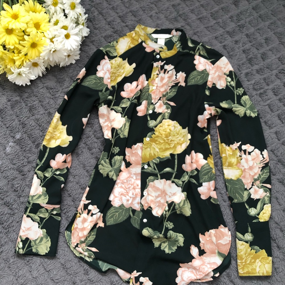 H&M Conscious size 4 blouse